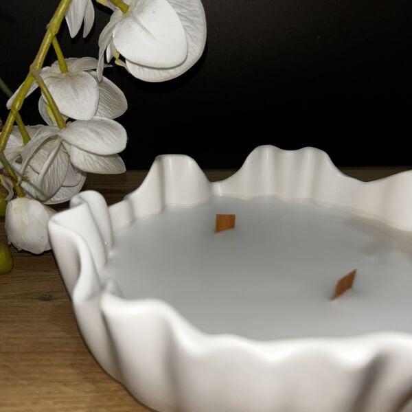 Büyük Yuvarlak Dalgalı Dekoratif Mum