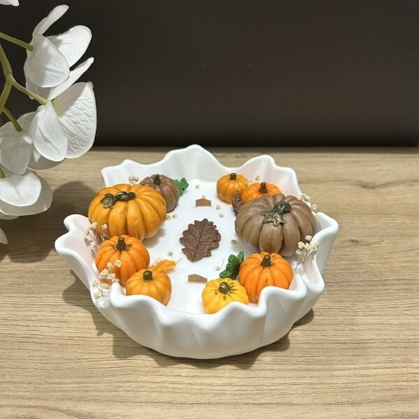 Büyük Yuvarlak Dalgalı Balkabağı Süslemeli Dekoratif Mum