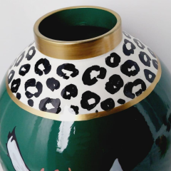 Luckyart Yeşil Kaplan Vazo 23x23x31 Cm